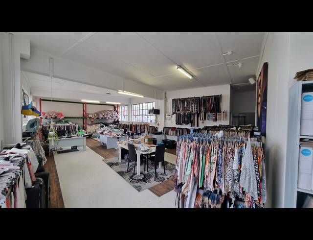 117M² BUSINESS TO LET IN OBSERVATORY